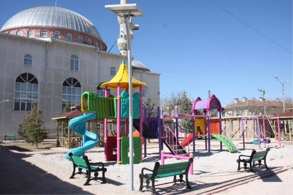 Karatay\'da İsmil\'e Kazandırılan Park Tamamlandı