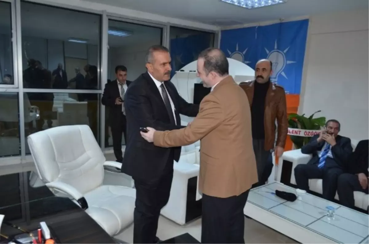 AK Parti\'li Kayatürk\'ten Tuşba İlçesine Ziyaret