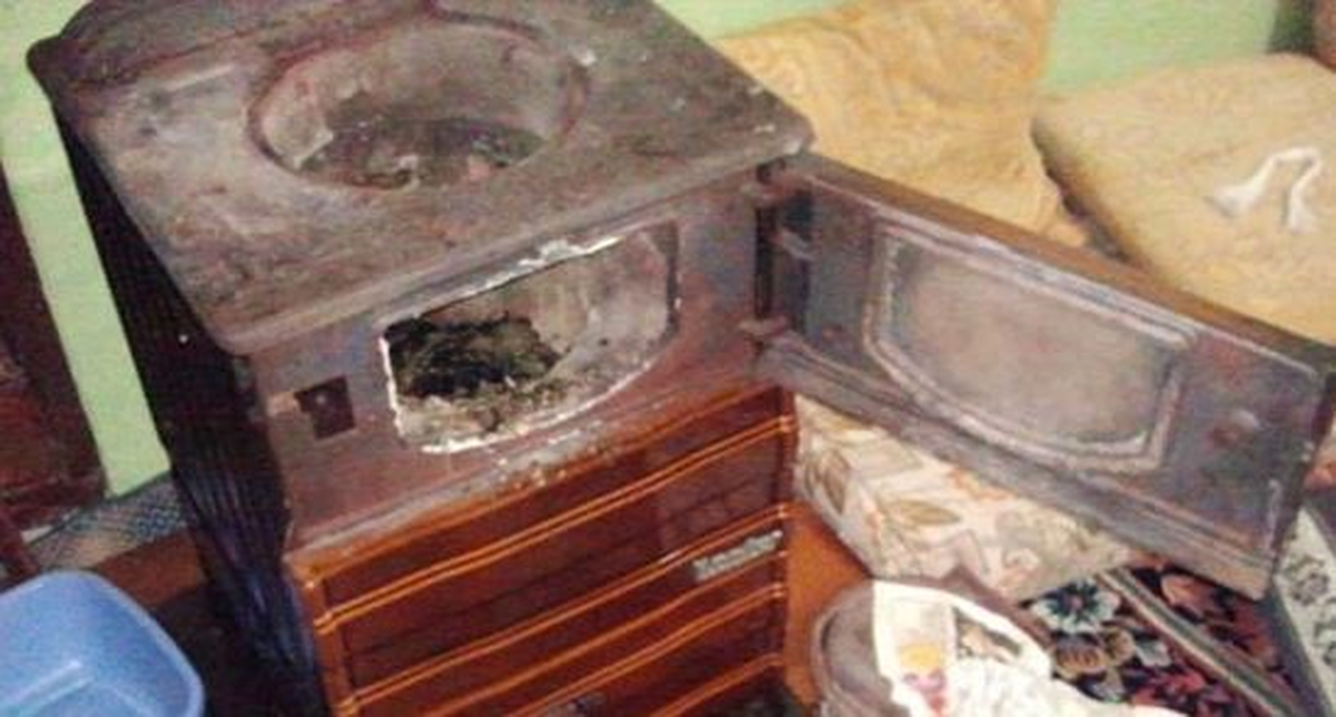 Kömür Sobasından Sızan Gaz Yaşlı Çifti Ayırdı