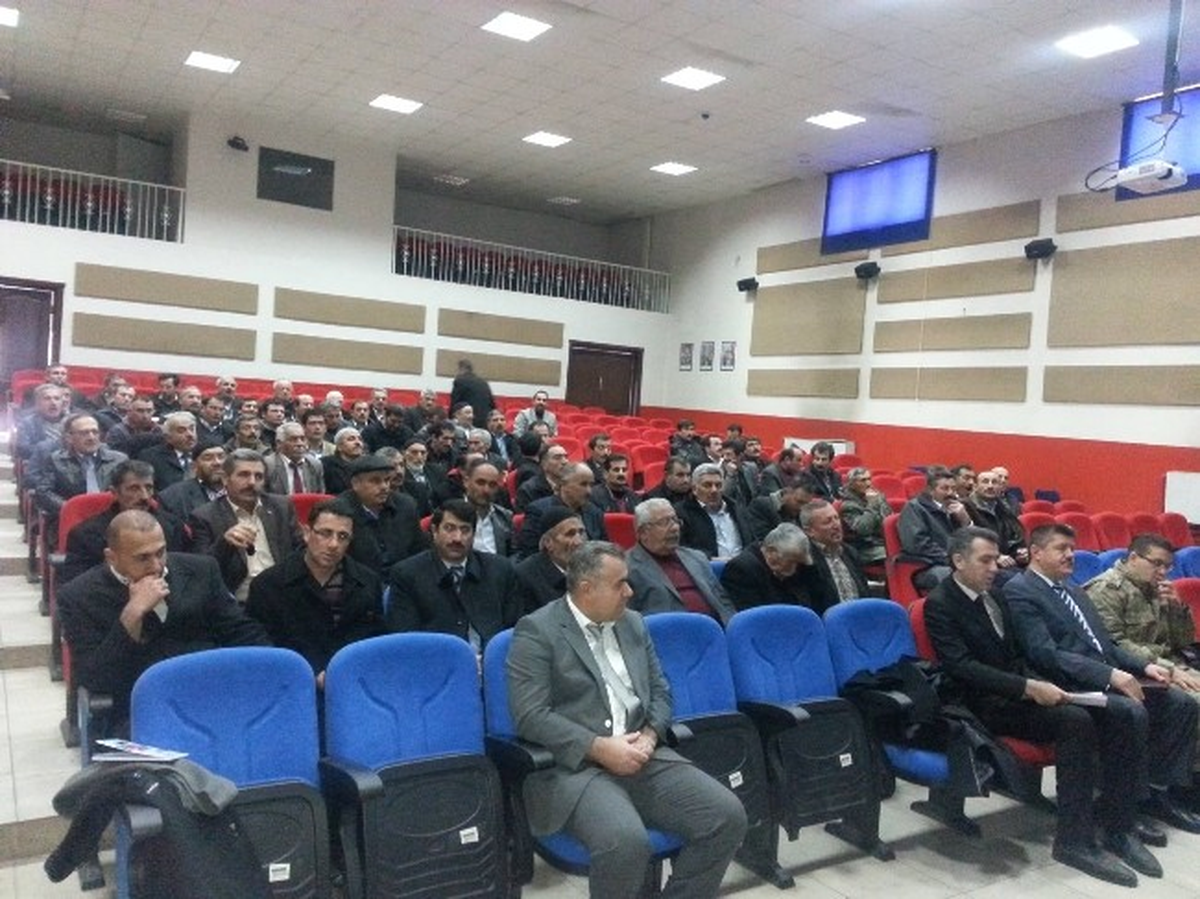 Köy Muhtarlarına Göçer Arıcılık ve Koyunculuk Konusunda Bilgi Verildi
