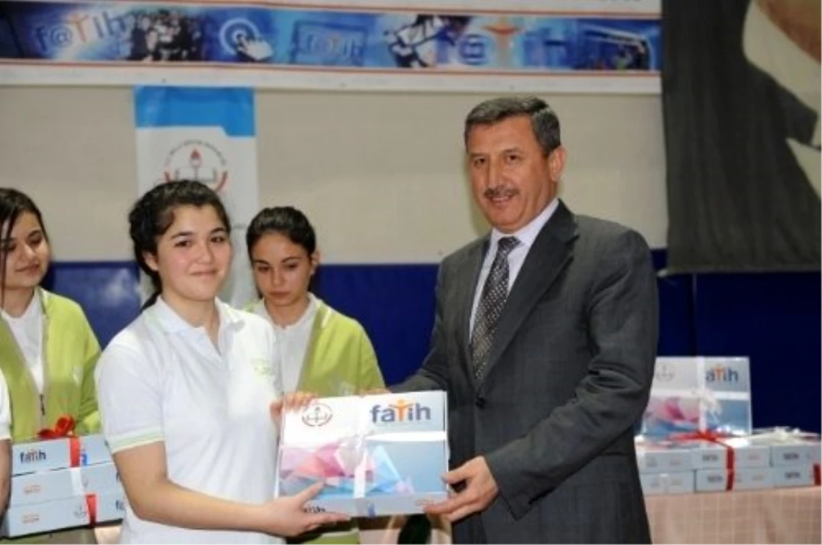 Eğitimde Fatih Projesi Tablet Dağıtım Töreni