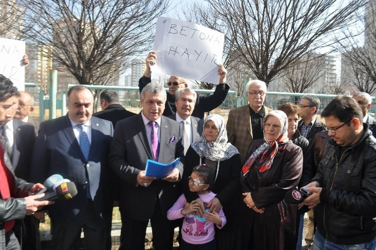 Mustafa Özsoy\'dan \'Ağaç\' Tepkisi