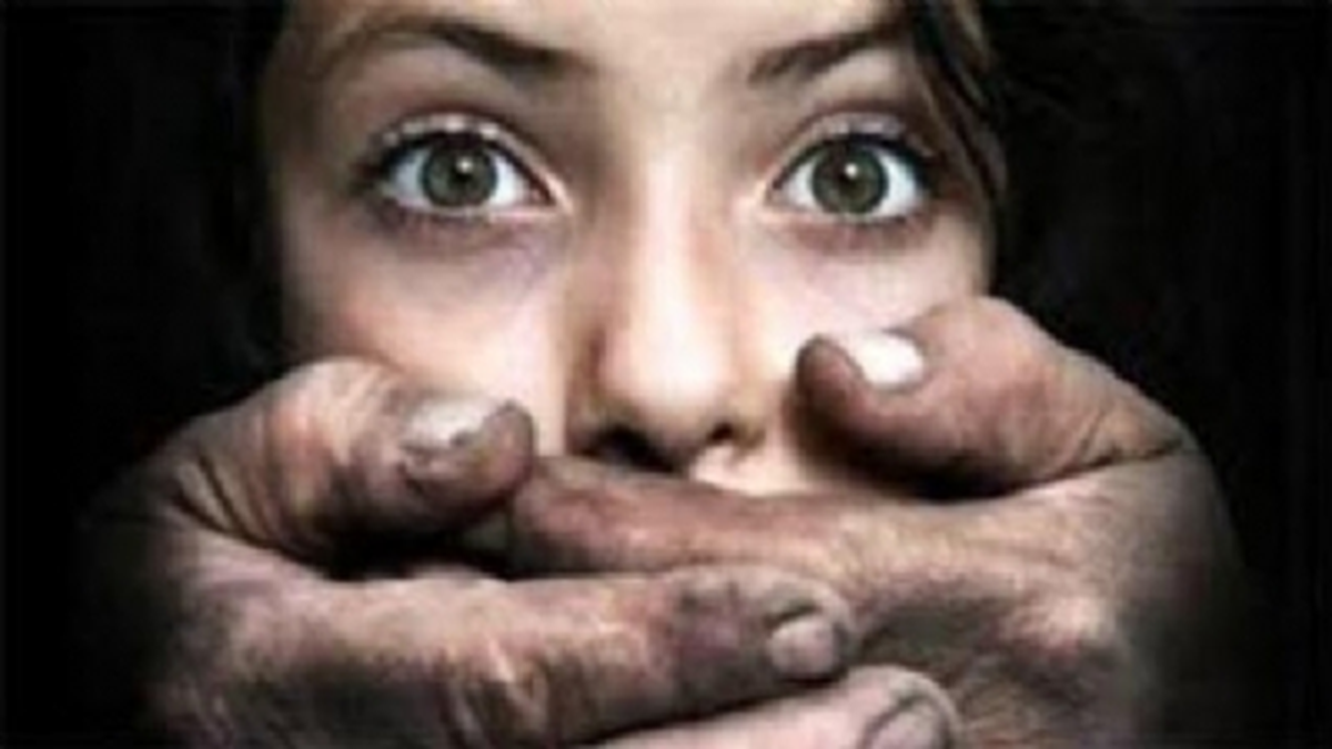 Öğrencilerine Cinsel İstismarla Suçlanan Öğretmen Tutuklandı