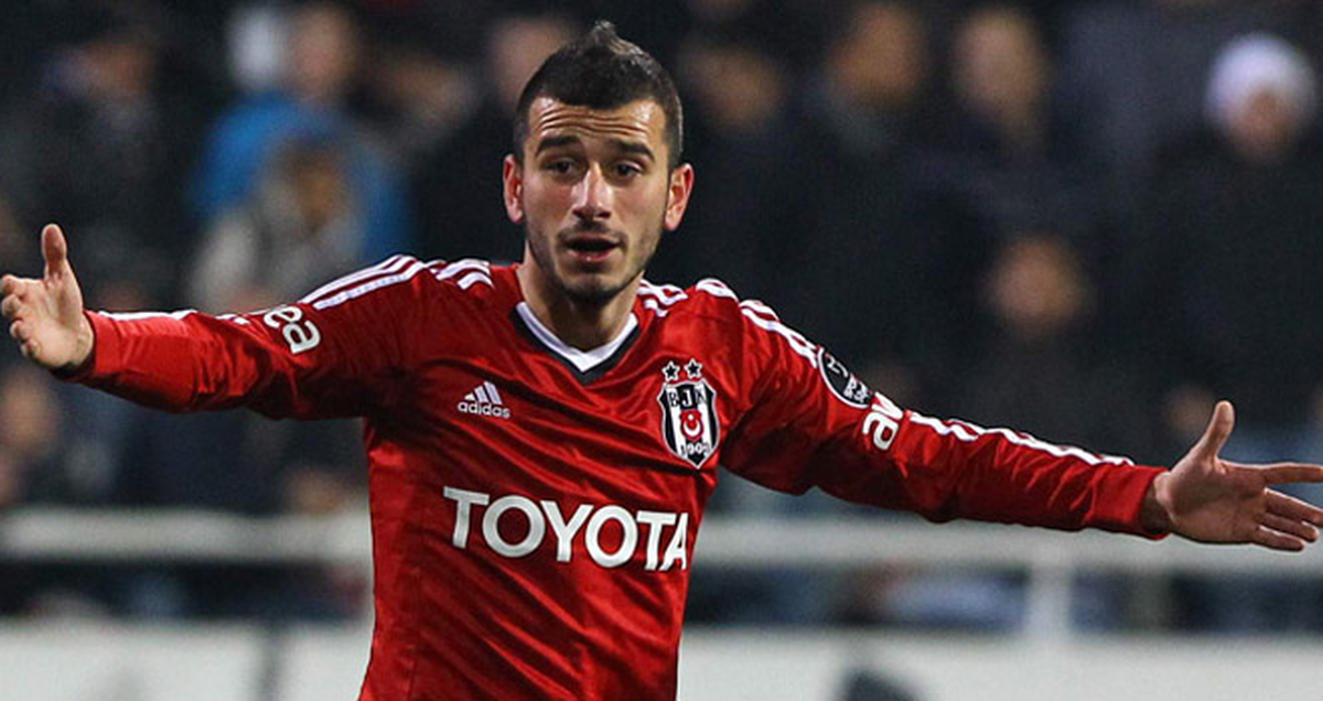 Oğuzhan Özyakup Kaza Geçirdi