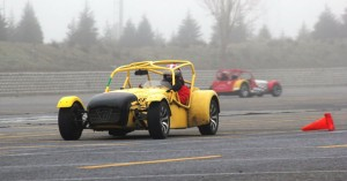 Pilot Adayları Piste Caterham ile Hazırlanıyor