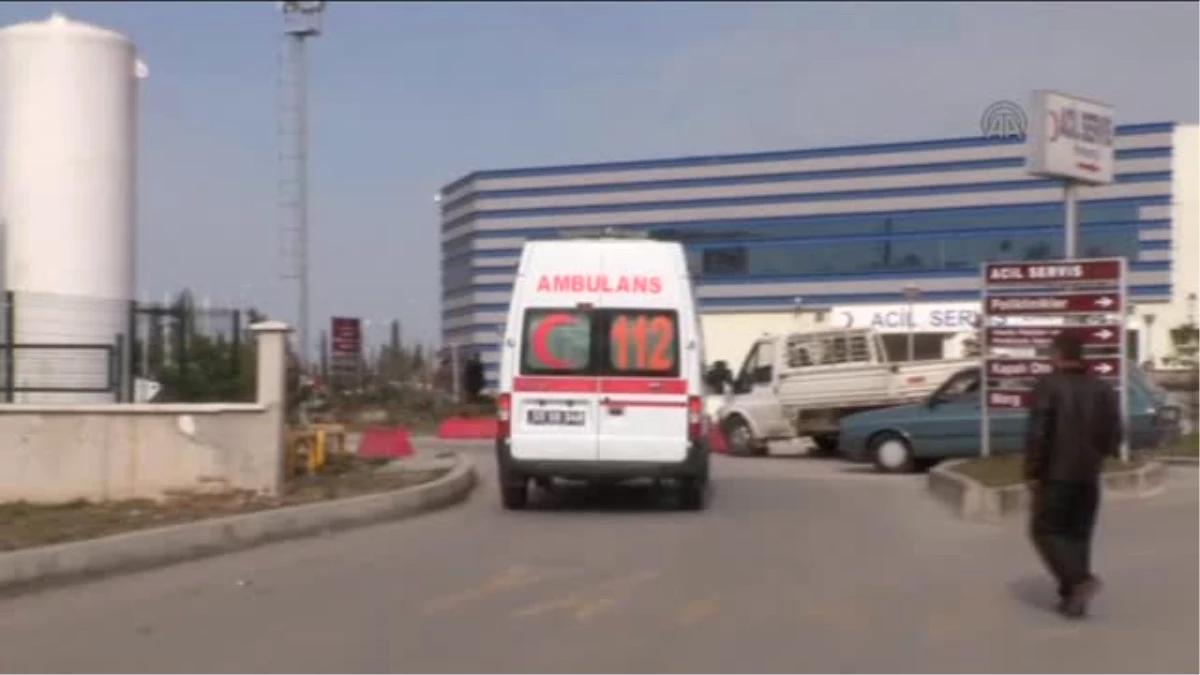 Samsun\'da Öğrenci Servis Aracı Devrildi: 14 Yaralı