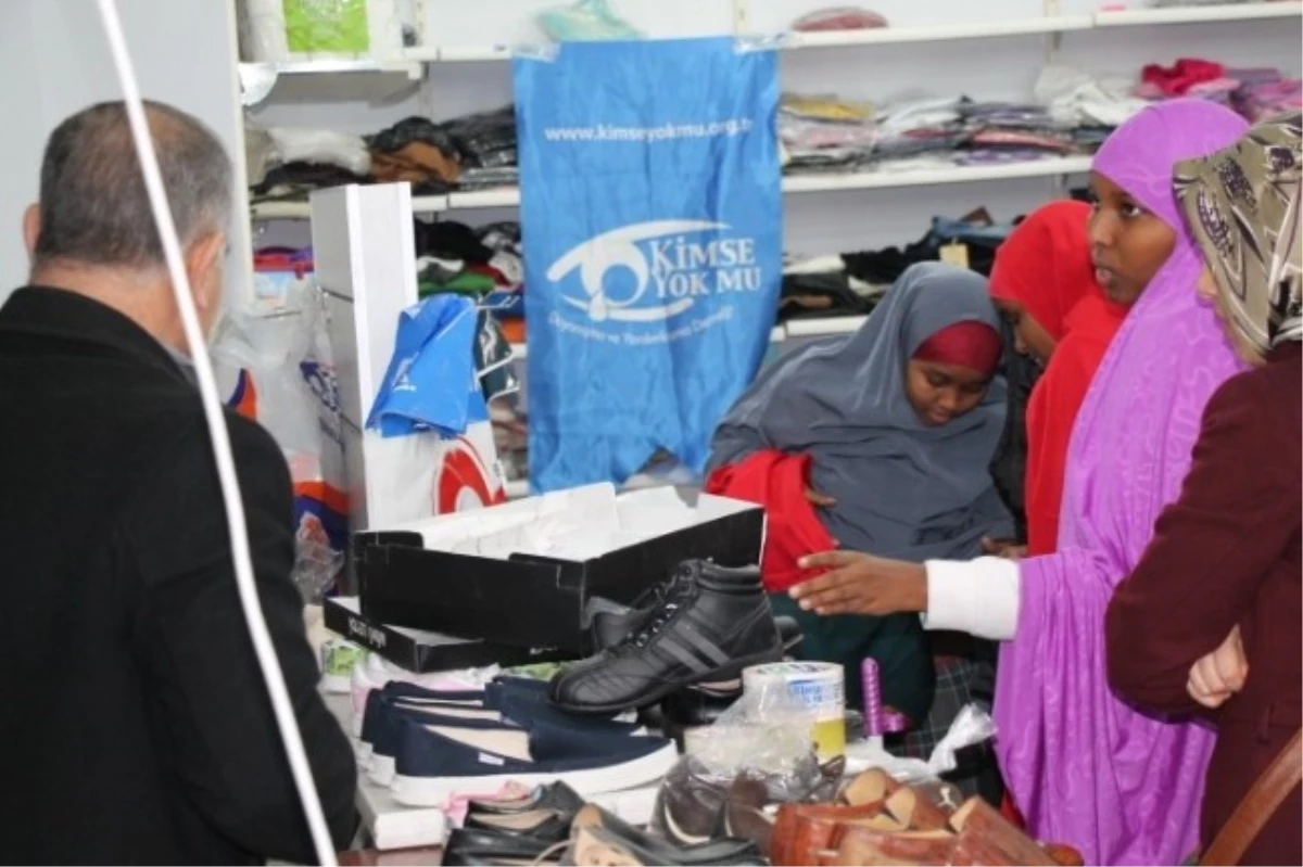 Somalili Öğrencilere Yardım