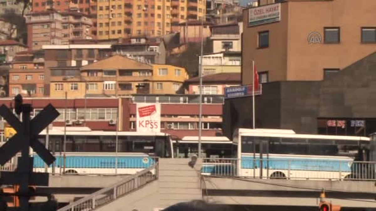 Zonguldak\'ta, Otobüs Şoförlerinden Kontak Kapatma Eylemi