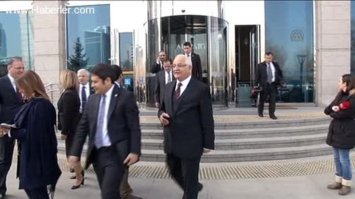 AK Parti\'de milletvekilleriyle yapılan kahvaltılı toplantı -
