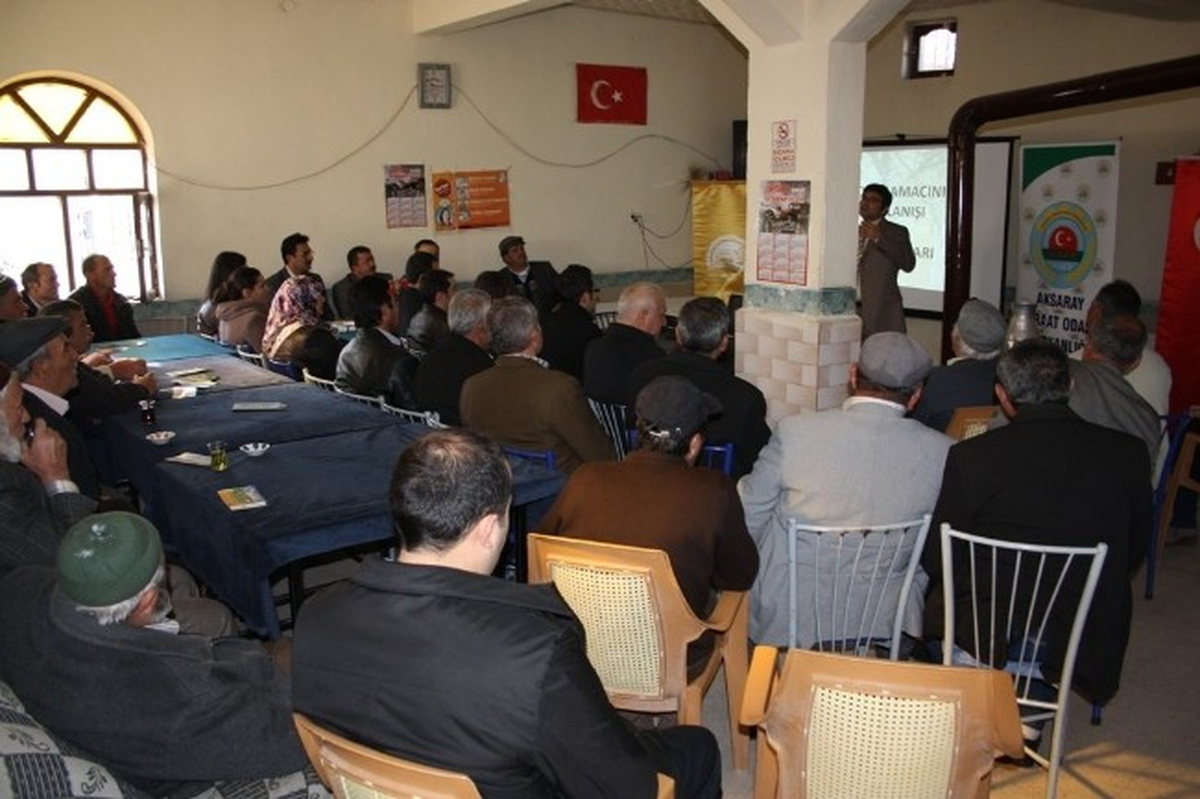 Aksaray\'da Çiftçilere Yönelik Eğitim Toplantısı