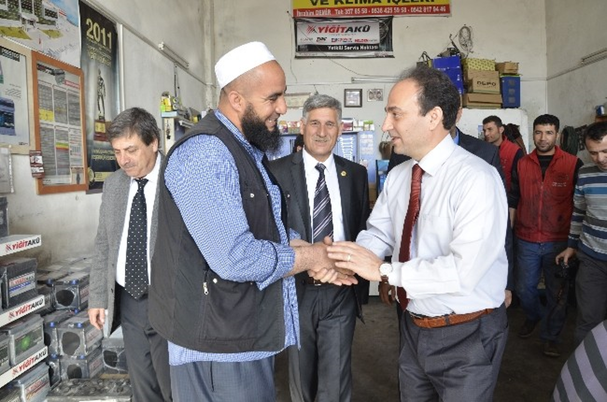 Baydemir, Sanayi Sitesi Esnafıyla Buluştu