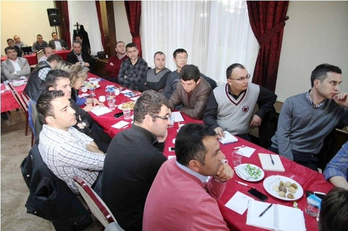 Büyükşehir Personeline Kamu İhale Sözleşmesi Semineri Verildi
