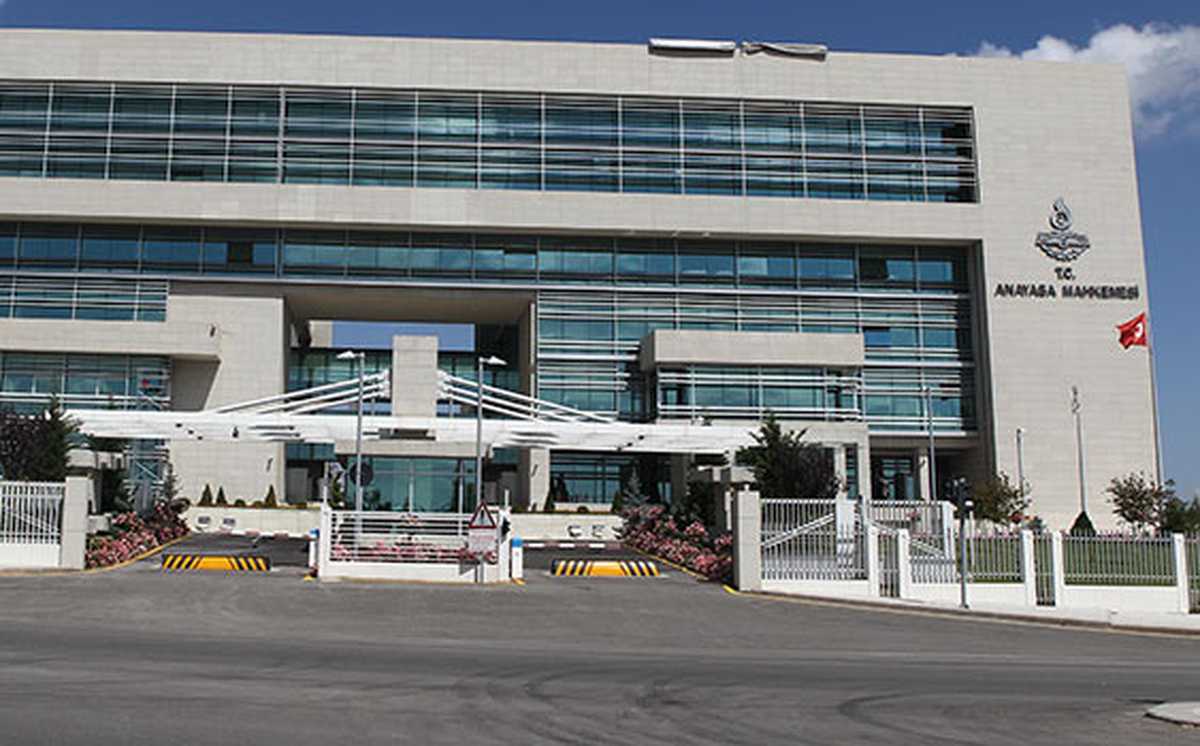 Chp, HSYK Yasasını Anayasa Mahkemesine Götürdü