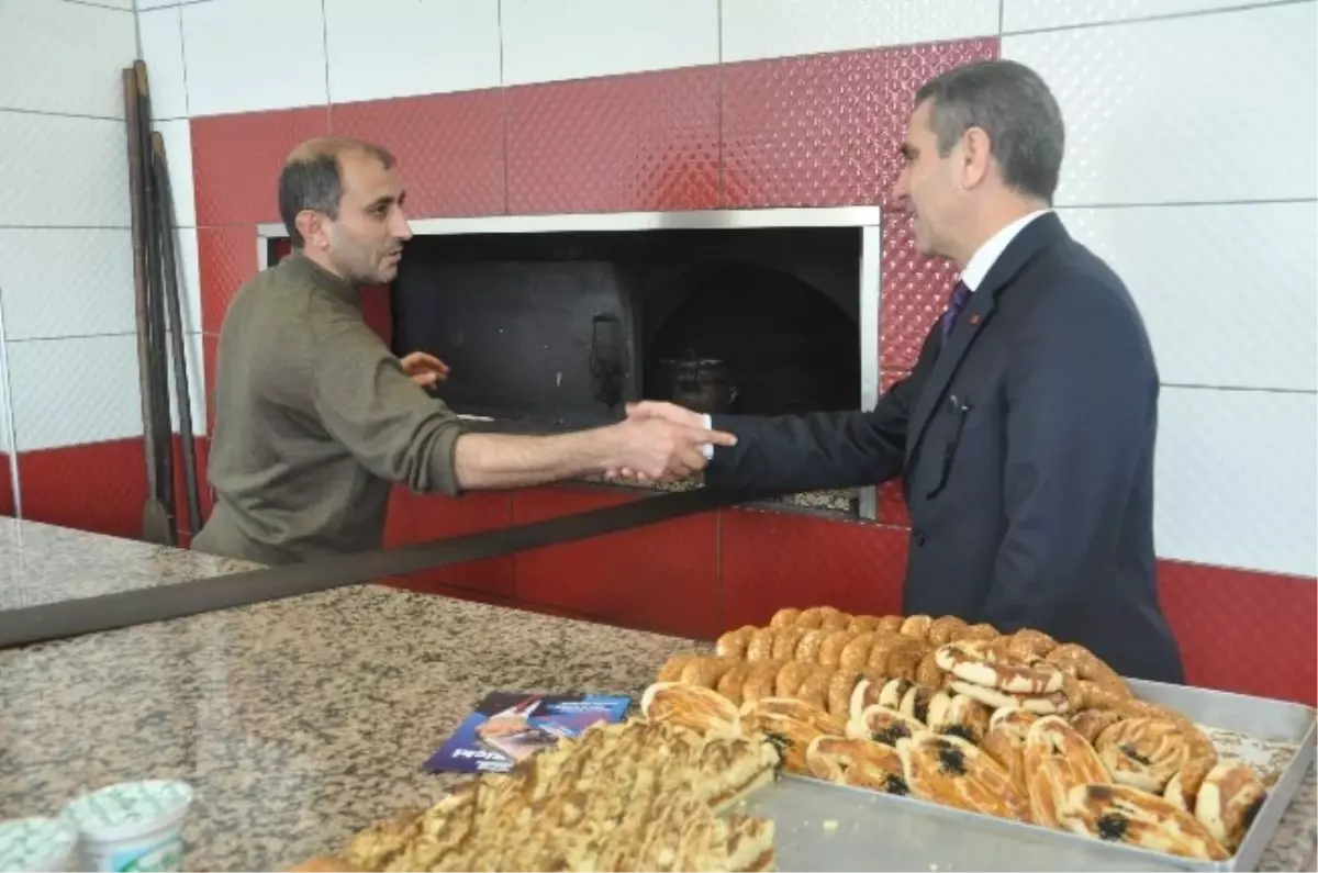 CHP\'li Biçki\'den Üniversite Gençliğine Açık Hava Sineması Vaadi