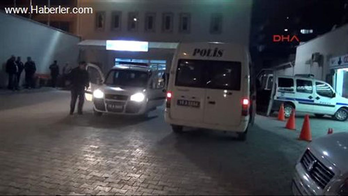 Çorum\'da İfade Almaya Giden Polislere Bıçaklı Saldırı