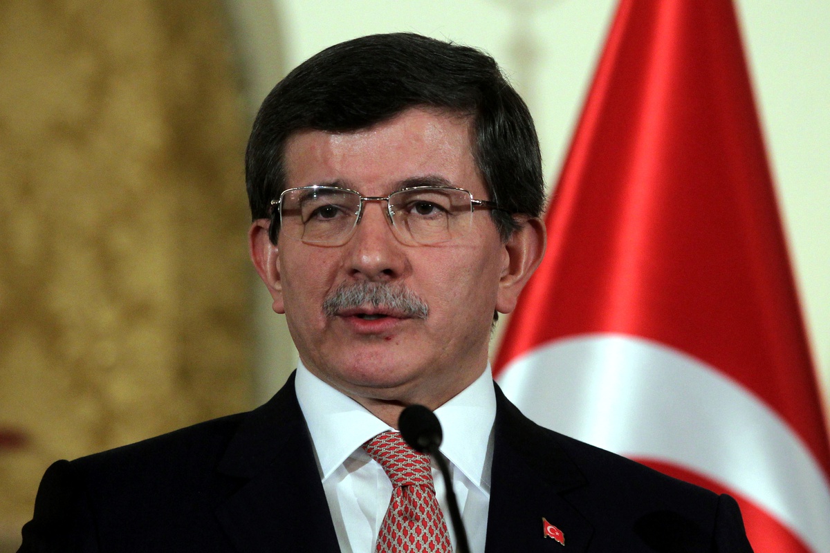 Davutoğlu: "Ahıskalıların Topraklarına Dönmesi Önemli Bir Barış Projesidir"