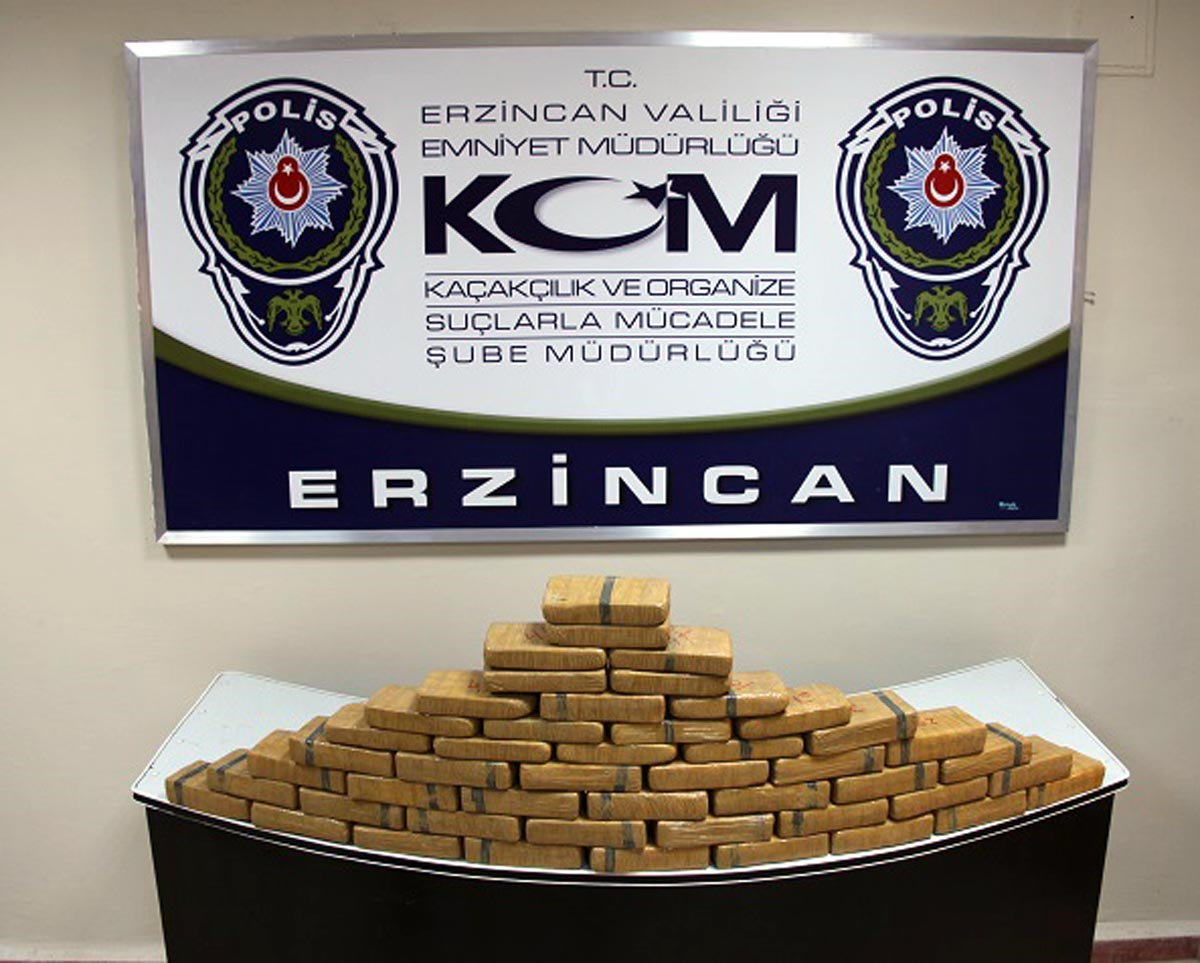 Erzincan\'da 25 Kilo 673 Gram Eroin Ele Geçirildi