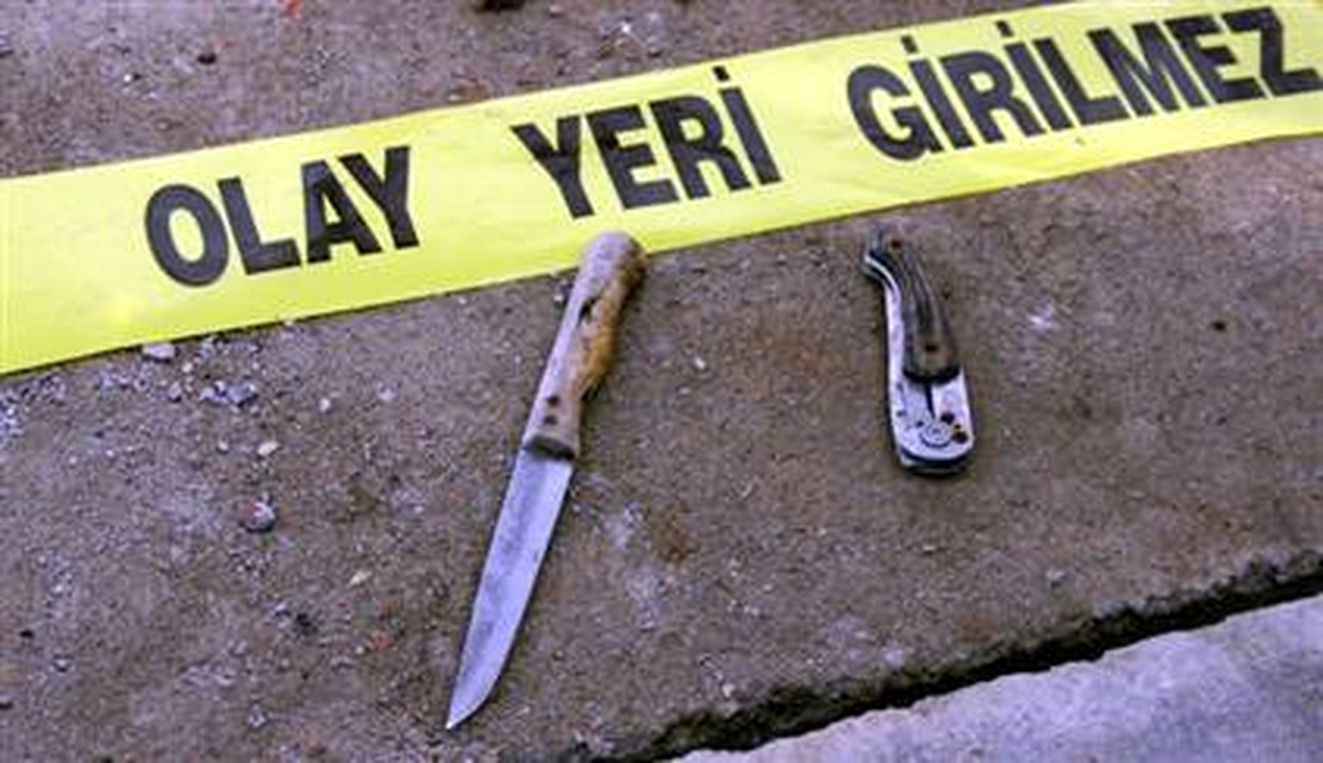 Erzurum\'da Bıçaklı Kavga: 3 Yaralı