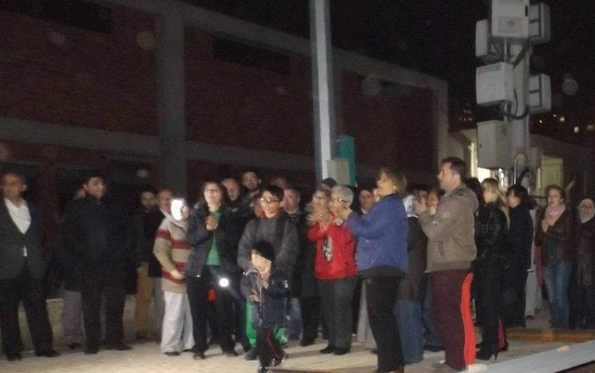 Kadınların Darbukalı Baz İstasyonu Eylemi
