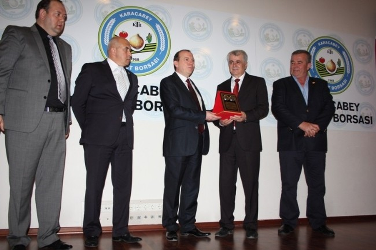 Karacabey Borsası\'ndan İgm Üyelerine Plaket
