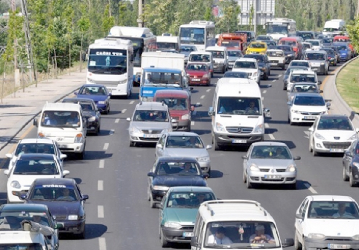 Kayseri\'de Trafiğe Kayıtlı Araç Sayısı 293 Bin 922 Oldu