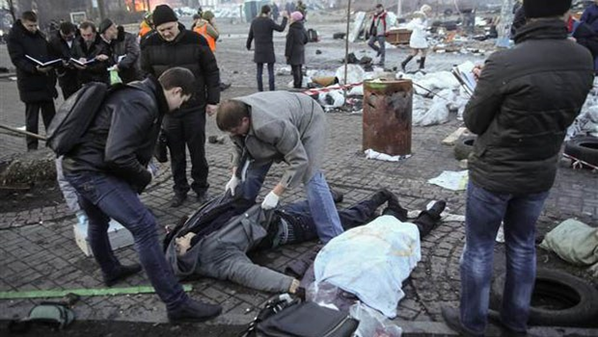 Kiev\'de Çatışmalar Şiddetlendi: 18 Ölü