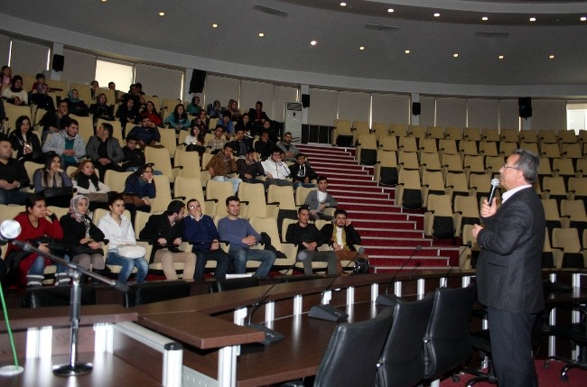 KMÜ Öğrencilerinden Başkan Hançerli\'ye Ziyaret