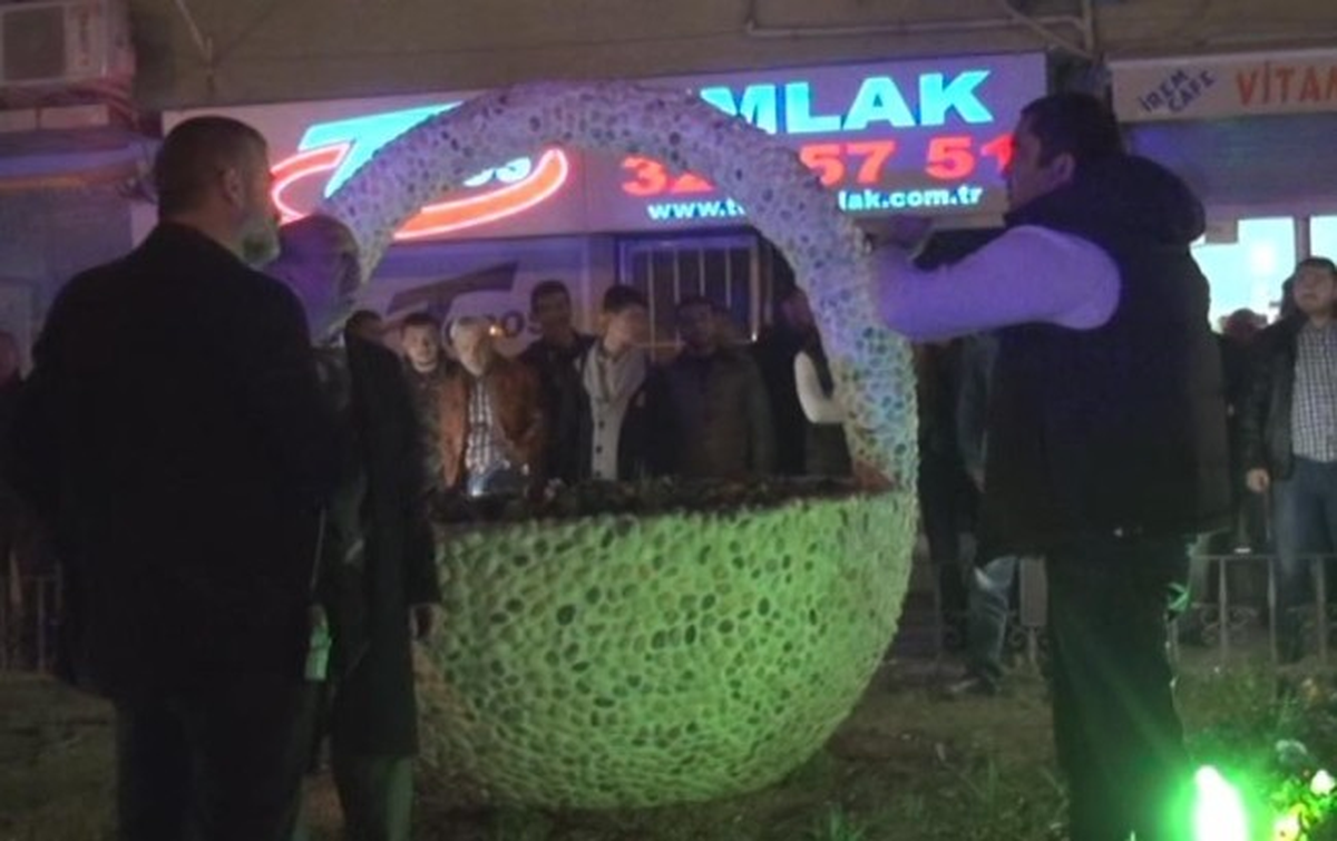 Mersin\'de Belediyeden Yardımı Alamadı İntihara Kalkıştı