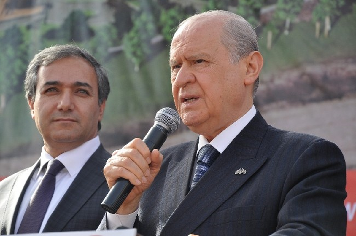"Başbakan, Roma\'yı Yakan Neron Gibi Türkiye\'yi Yakacak"