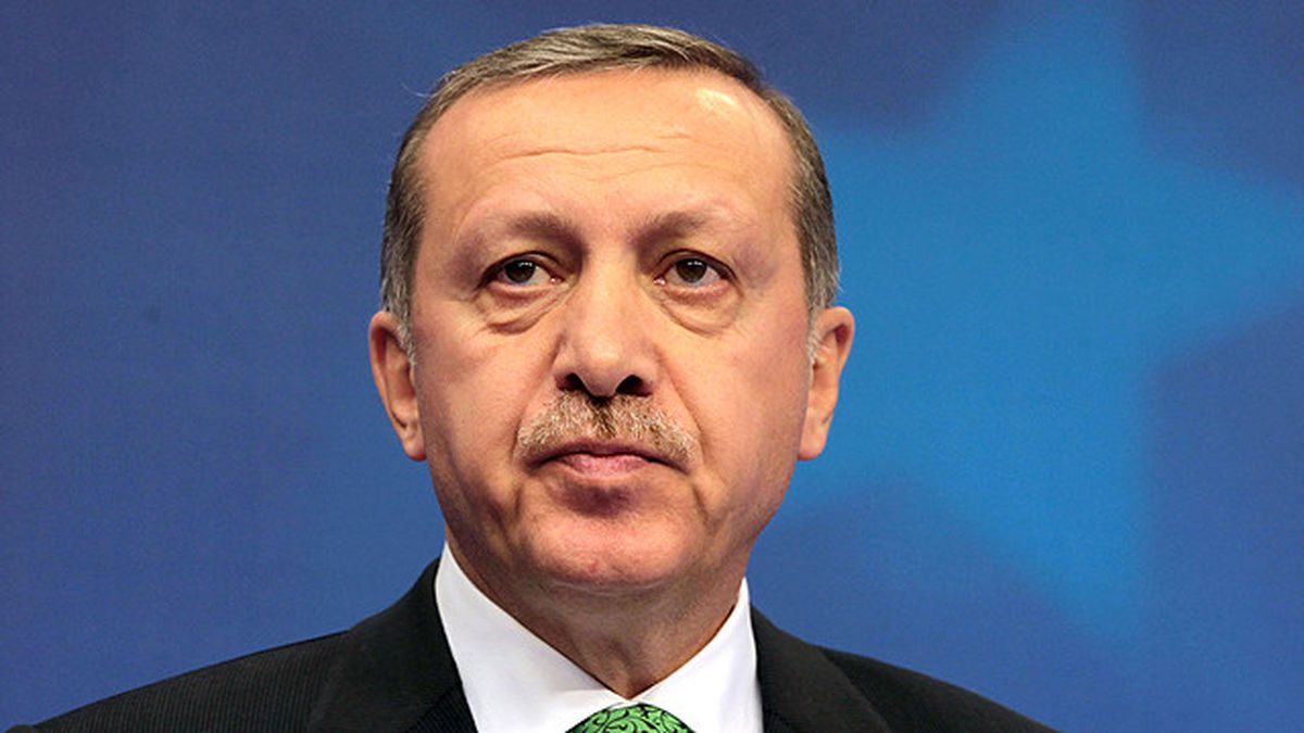 Millet Hizmet Yolunda 12 Yıl" Kitabı