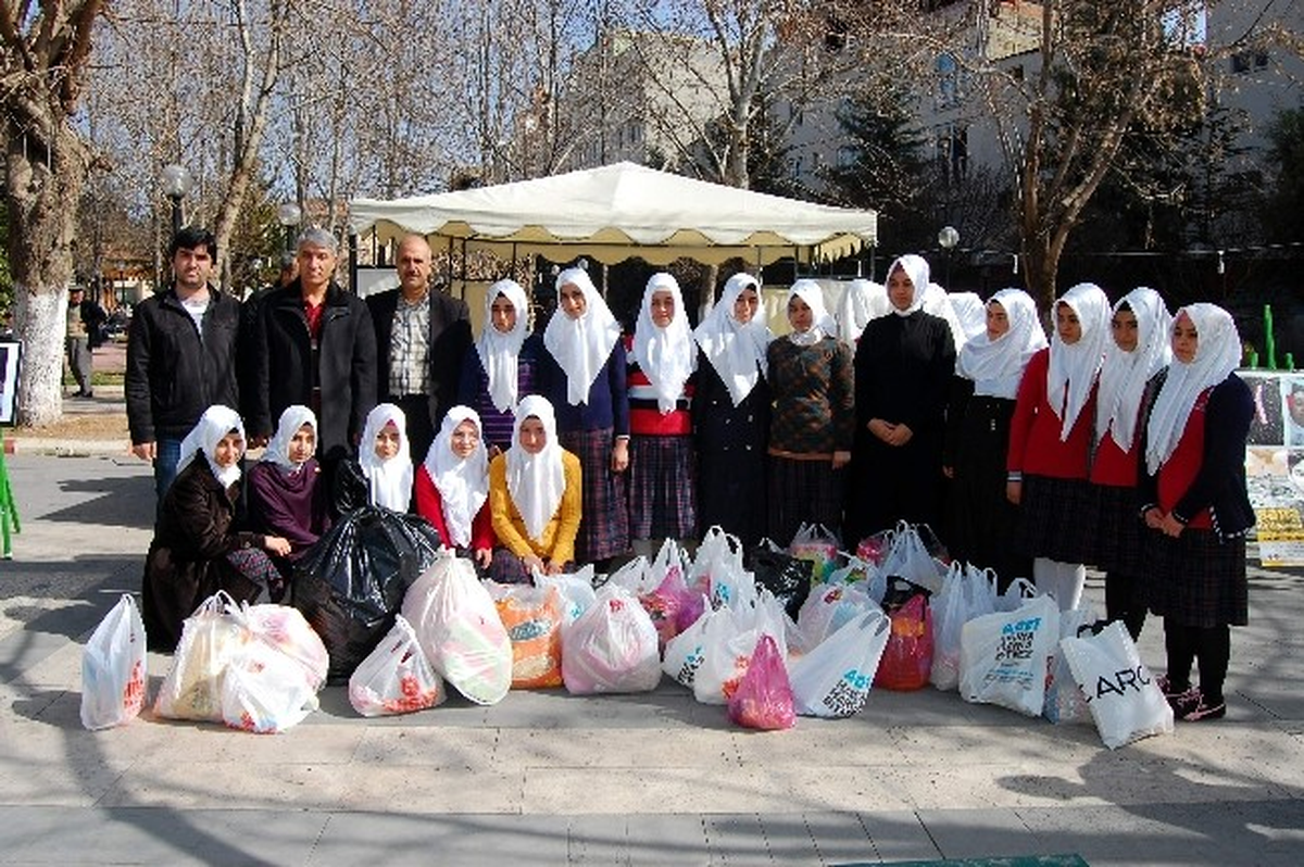 Öğrencilerden Anlamlı Yardım
