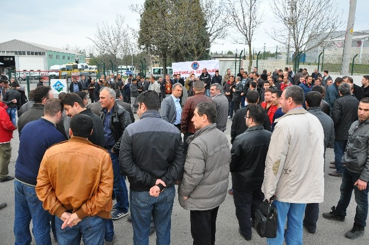 Petrol-İş Sendikası Trakya Şubesi, Tpao\'nun Taşeronlaşmasını Protesto Etti