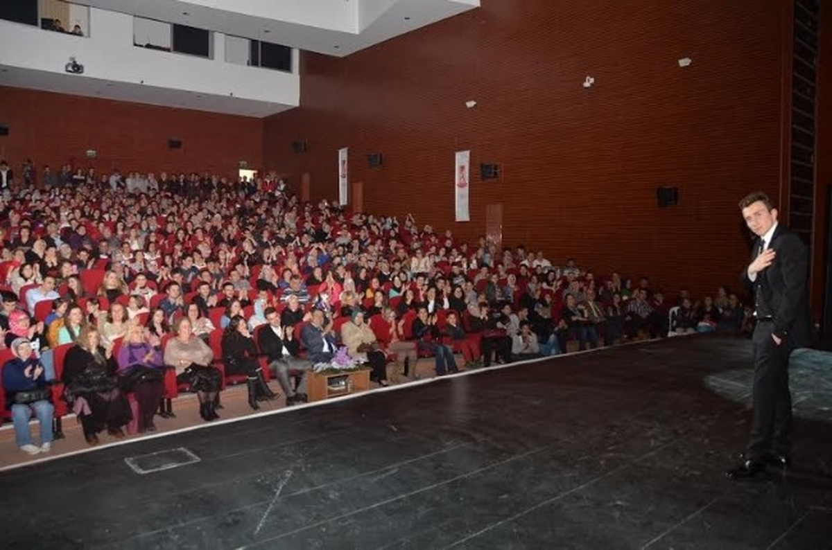 Sefa Doğanay İzleyicileri Kahkahaya Boğdu