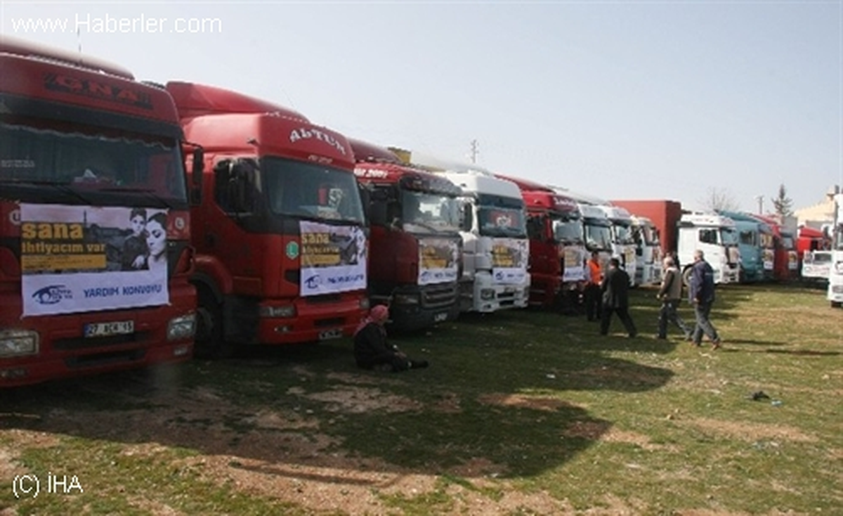 Suriyeliler İçin 56 Tır\'lık Yardım