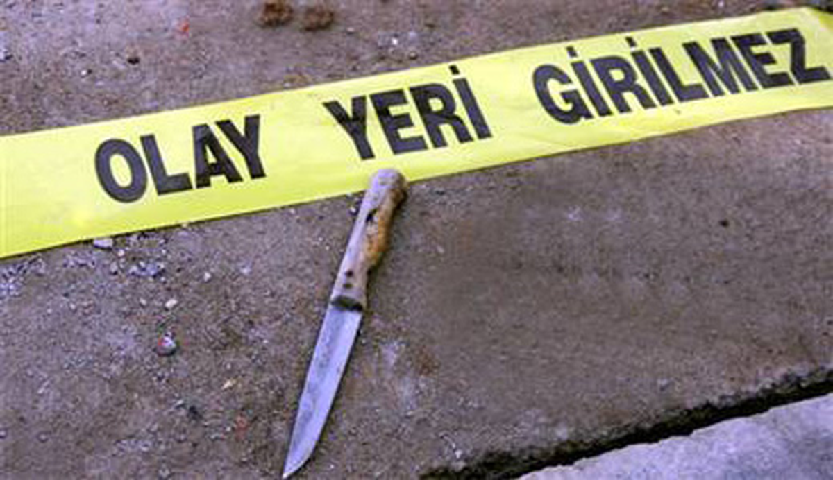 Tartıştığı Kocasını Sırtından Bıçakladı