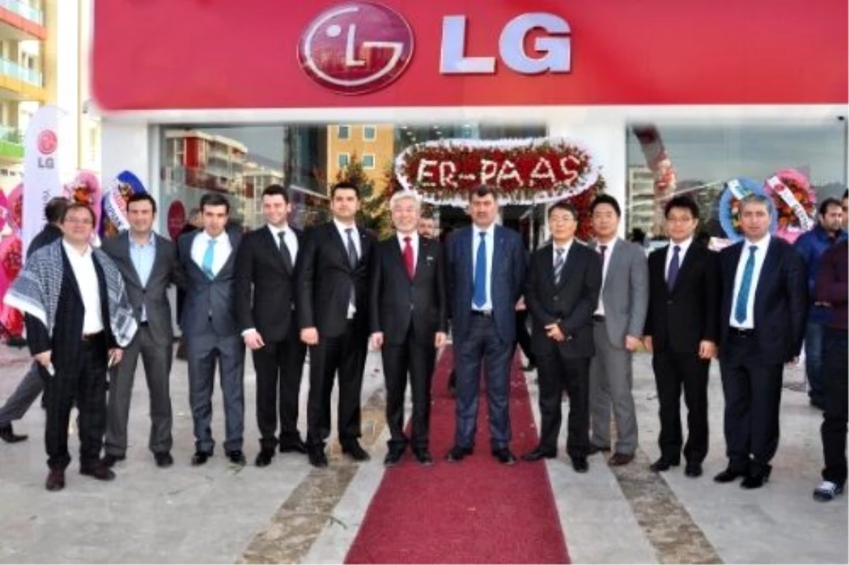 Türkiye\'nin En Büyük LG Mağazası Diyarbakır\'da Açıldı