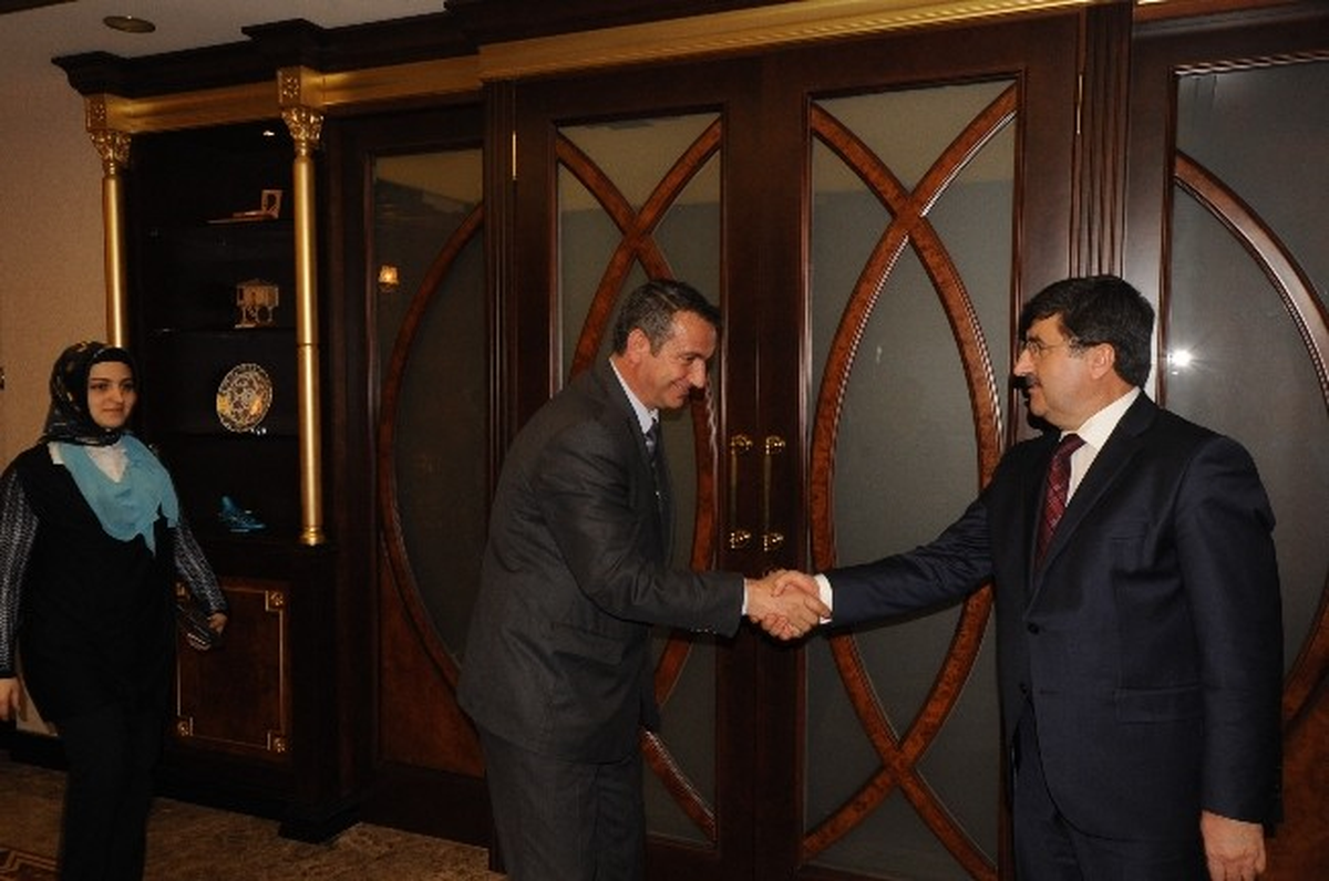Vali Öz: "Engellilerimizin Önündeki Engellerin Kaldırılması İçin Gayret Gösteriyoruz"