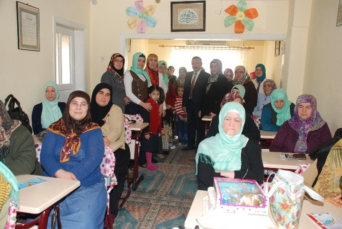 Başkan Doğan Kuran Kurslarını Ziyaret Ediyor