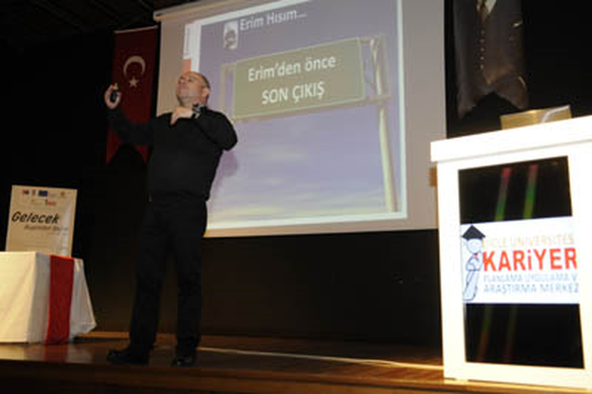 D.Ü\'de "Dönelim Fabrika Ayarlarımıza" Semineri