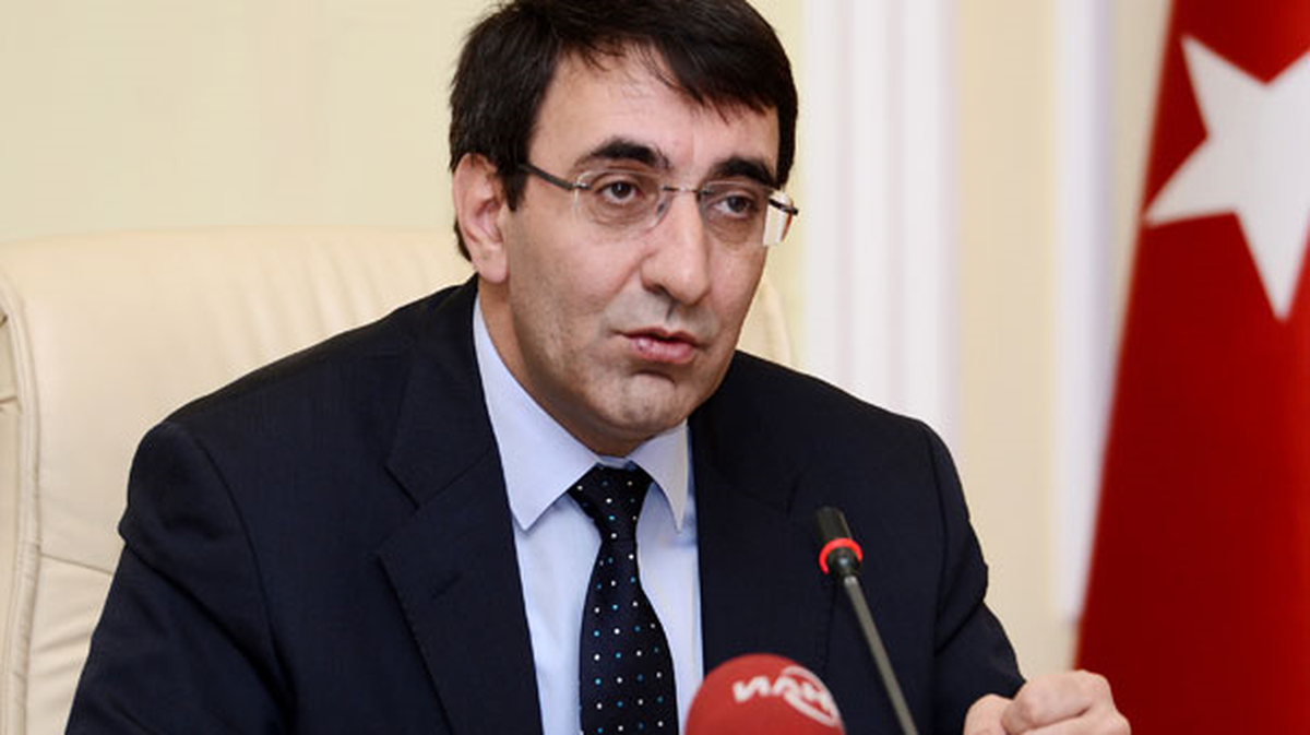 Kalkınma Bakanı Yılmaz\'dan Protokol Konuşması Tepkisi
