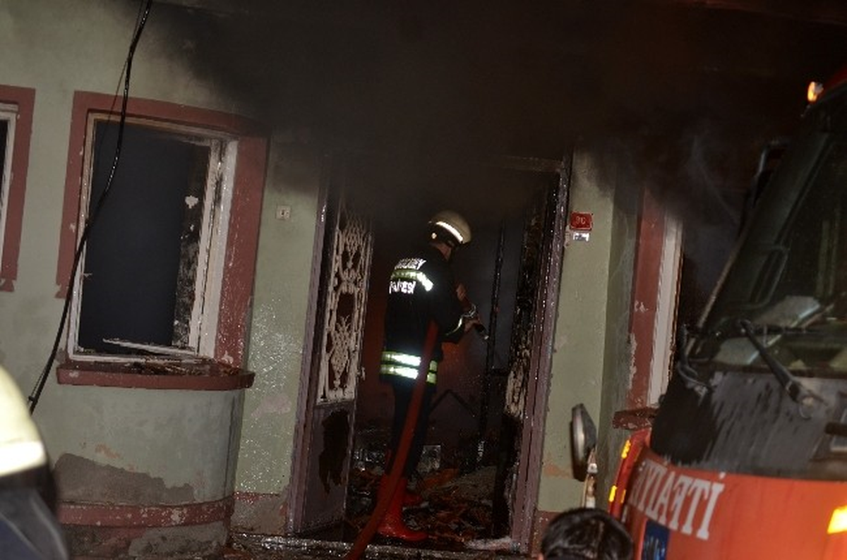 Bursa\'da Kızının Çeyizleri Kül Oldu
