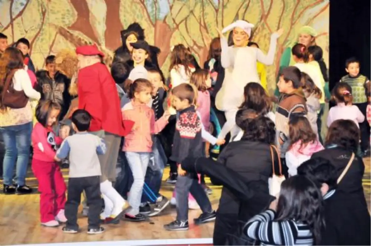 La Fonten Orman Mahkemesine Çocuklardan Yoğun İlgi