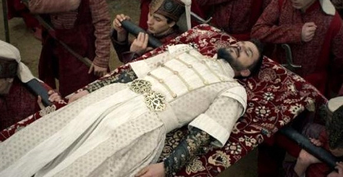 Muhteşem Yüzyıl'da Şehzade Mustafa'nın Cenazesi Kaldırıldı