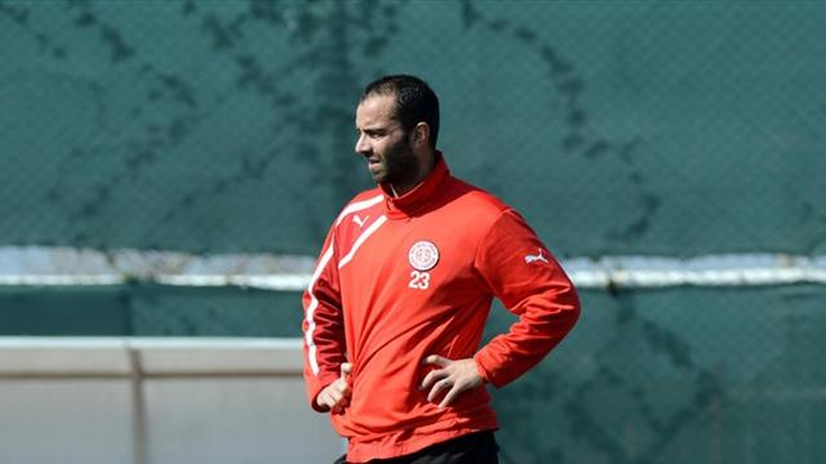 Antalyaspor\'lu Semih\'e Yemek Cezası