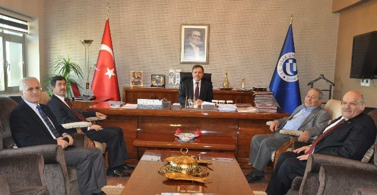 Ünlü İş Adamından Uşak Üniversitene Destek Sözü