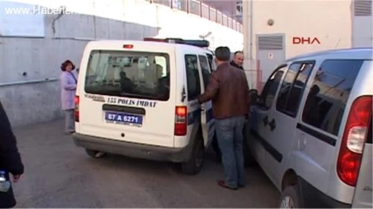 Zonguldak\'ın Ereğli İlçesi\'nde Polisin Düzenlediği Uyuşturucu Operasyonunda, Aralarında Lise...