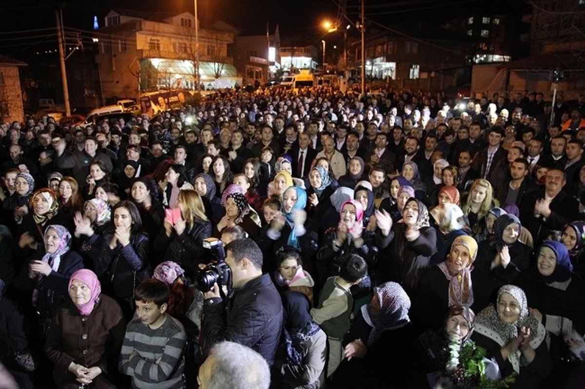 Başkan Toçoğlu Seçim Çalışmalarını Serdivan\'da Sürdürdü