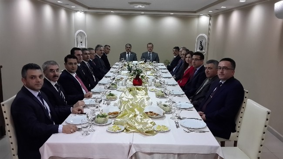 Başsavcı Yılmaz\'a Veda Yemeği