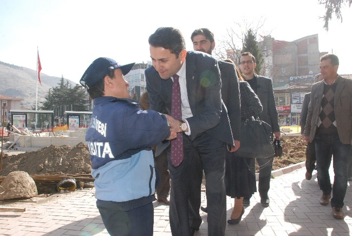 Eroğlu, Tokat Belediyesi\'ni Ziyaret Etti