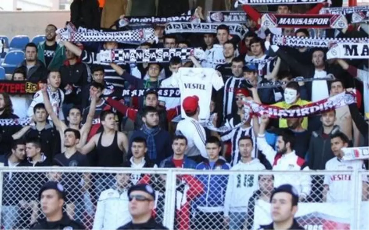 Manisaspor\'dan Taraftara Ceza Uyarısı